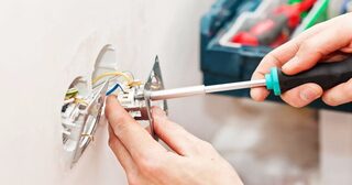 Электромонтажные работы в Балахне от Мастер24 — электромонтаж под ключ, цены от 1672 руб., заказать услуги