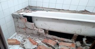 Демонтаж ванны в Балахне от Мастер24 — быстро, недорого, вывоз старой ванны от 1045 руб.
